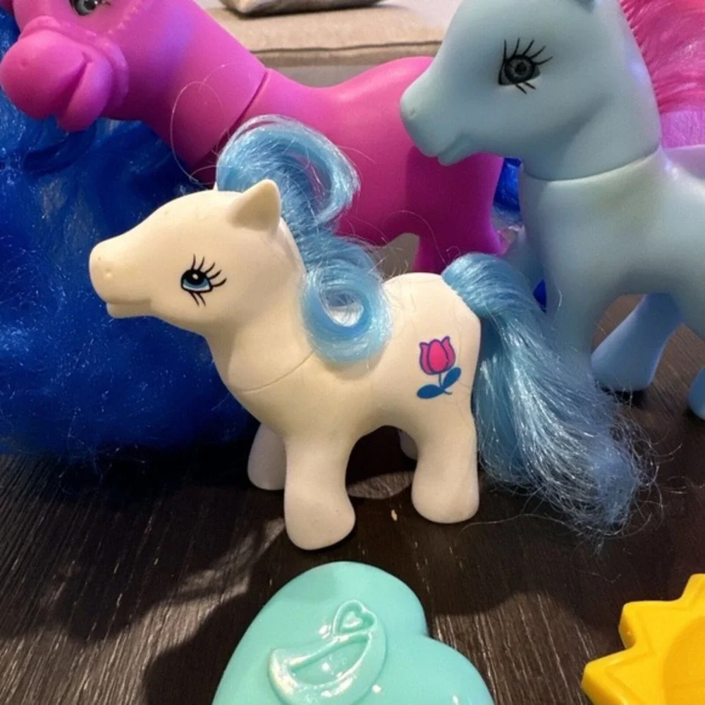 lot of 3 my little pony toys Blue Pink White‎ Brushes